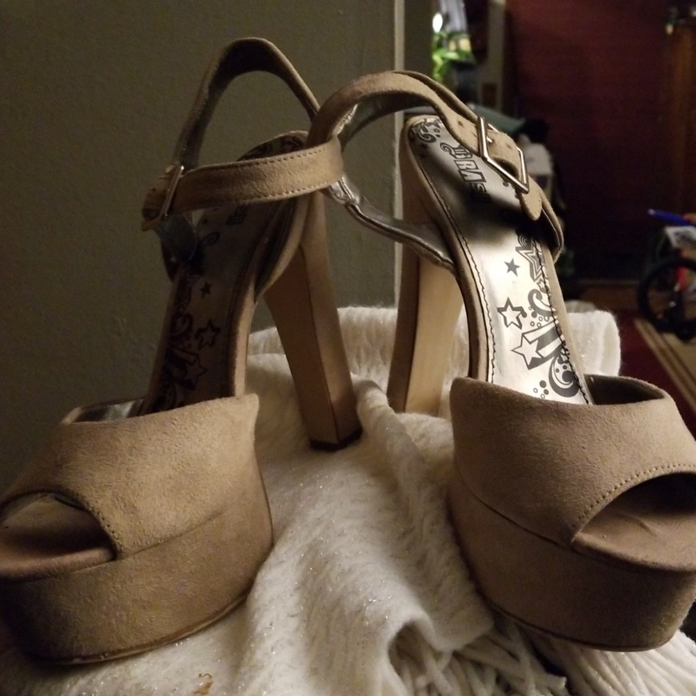 Shoes